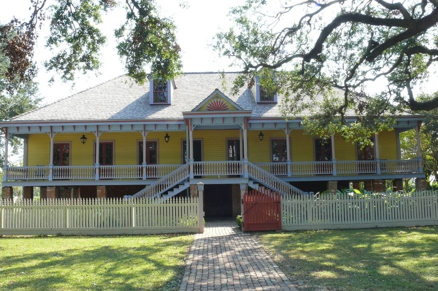 Creole Laura Plantation house